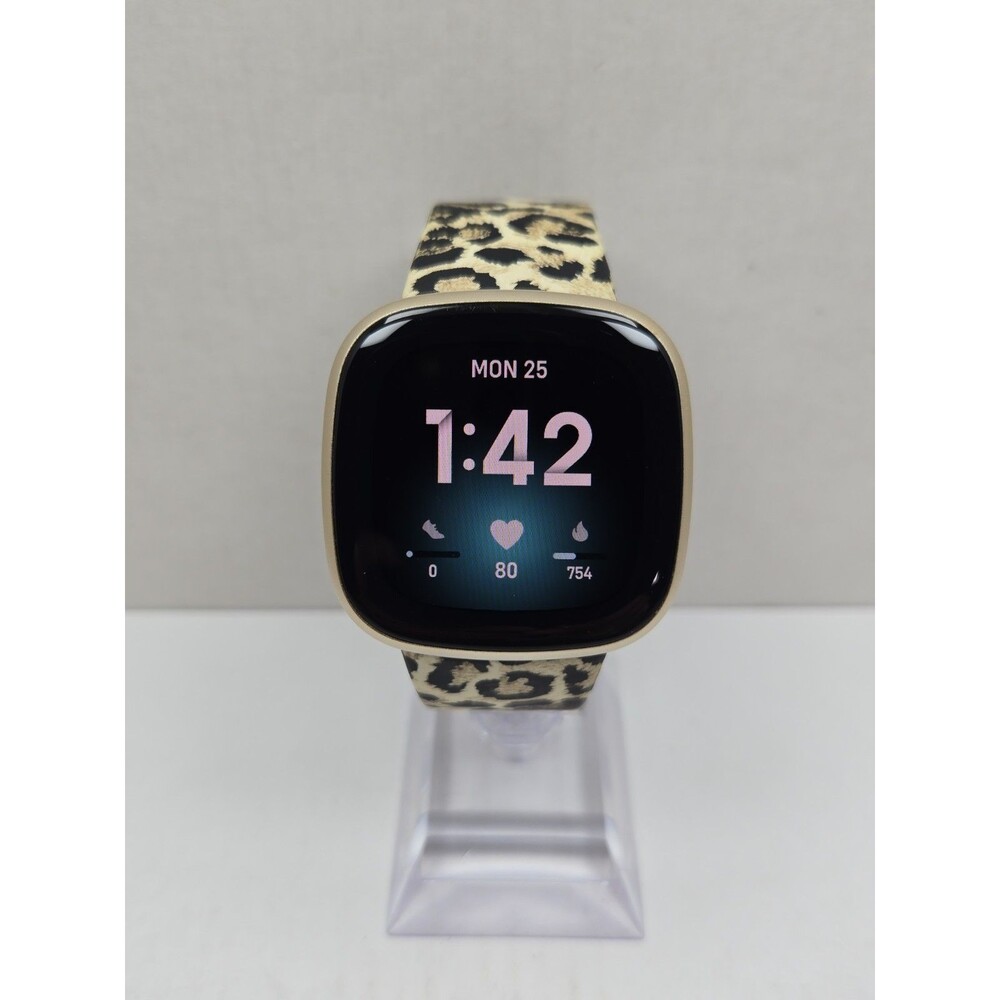 Fitbit Versa 3 FB511 Smartwatch GPS Heart Rate SpO2 Activity Tracker  *Read